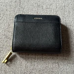 Fossil Evelyn Zip Bi-fold Leather Wallet